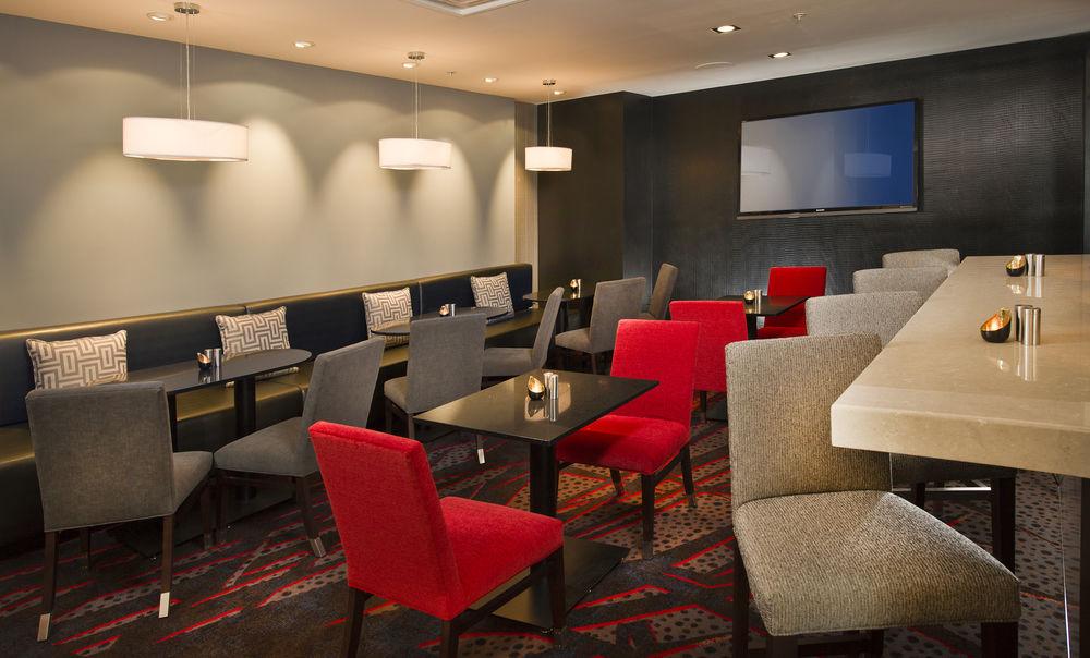 Courtyard By Marriott Dulles Town Center Hotel Sterling