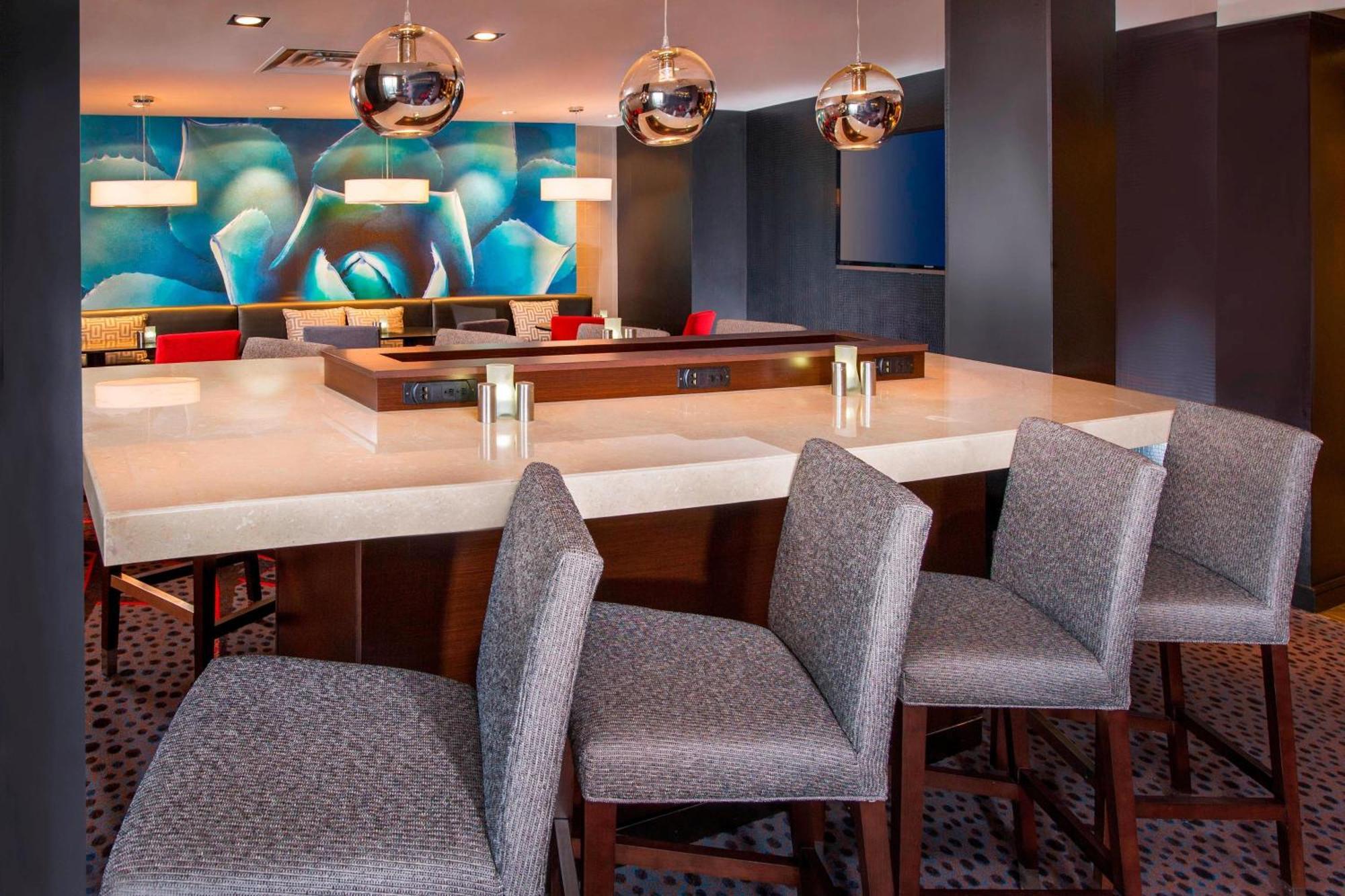 Courtyard By Marriott Dulles Town Center Hotel Sterling