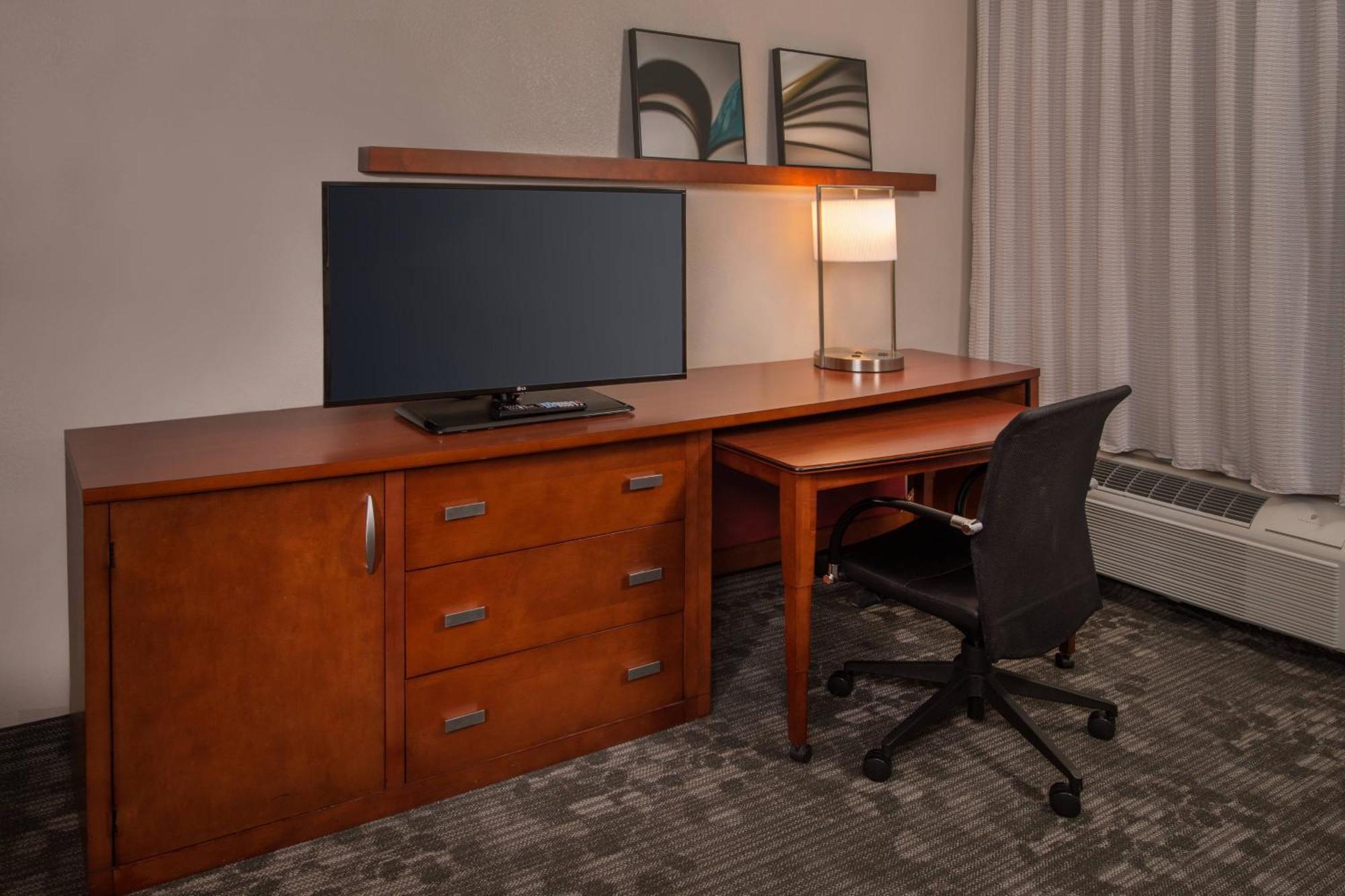 Hotel Courtyard By Marriott Dulles Town Center Sterling