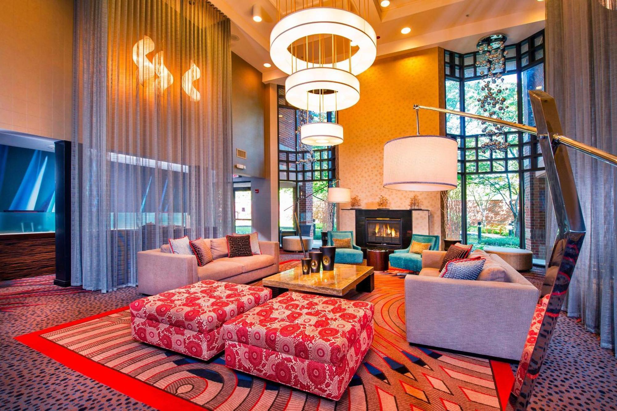 Courtyard By Marriott Dulles Town Center Hotel