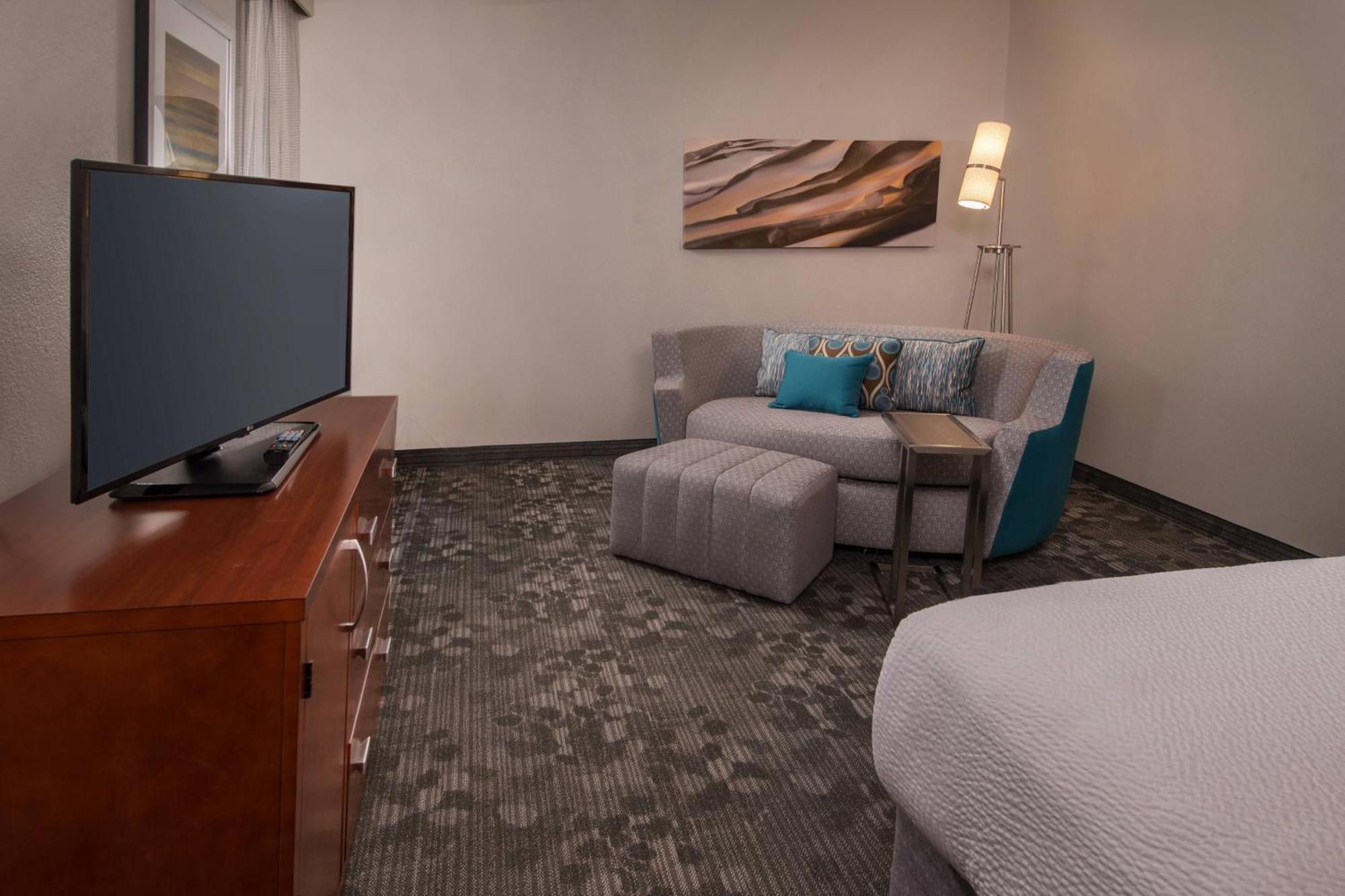 Courtyard By Marriott Dulles Town Center Sterling