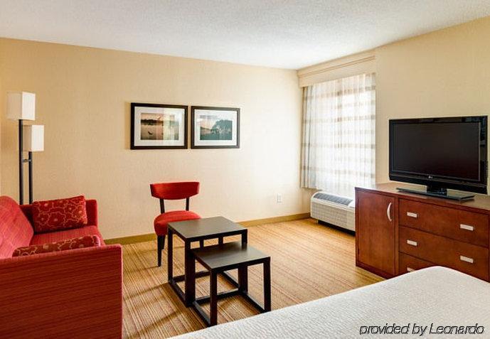 Hotel Courtyard By Marriott Dulles Town Center Sterling