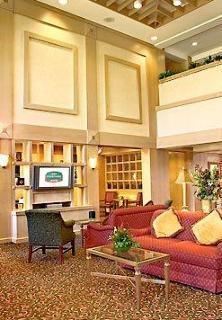 Courtyard By Marriott Dulles Town Center Hotel