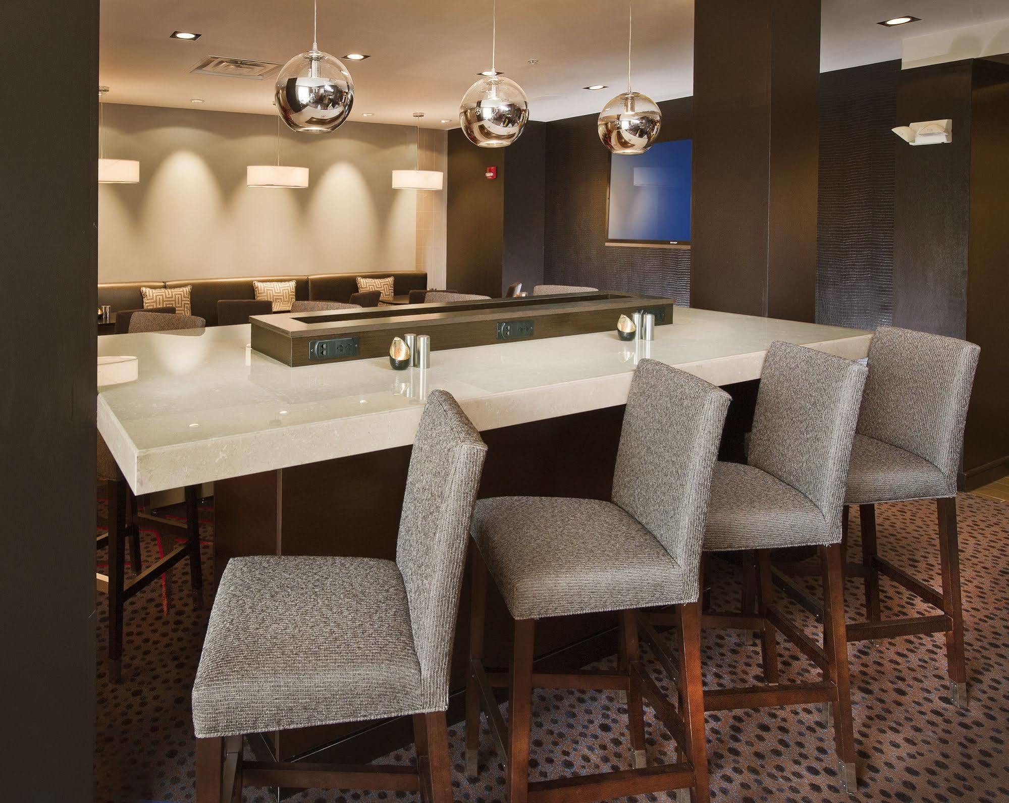 Courtyard By Marriott Dulles Town Center Hotel 3*