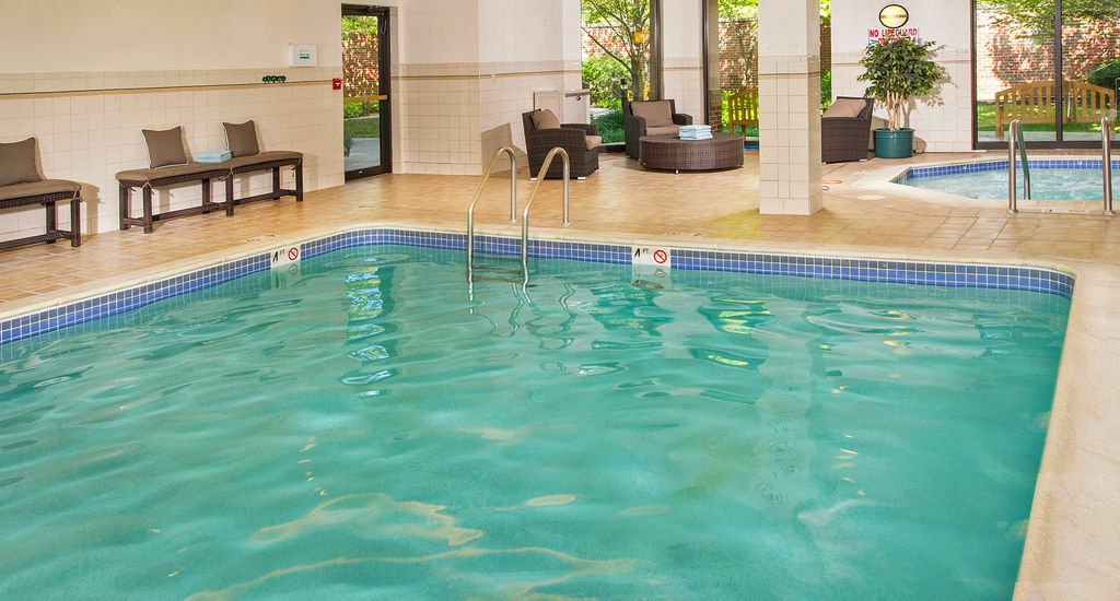 Courtyard By Marriott Dulles Town Center 3*